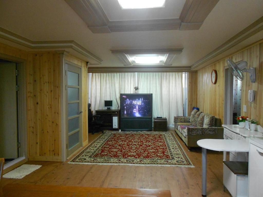 Elvis Bnb Incheon Luaran gambar