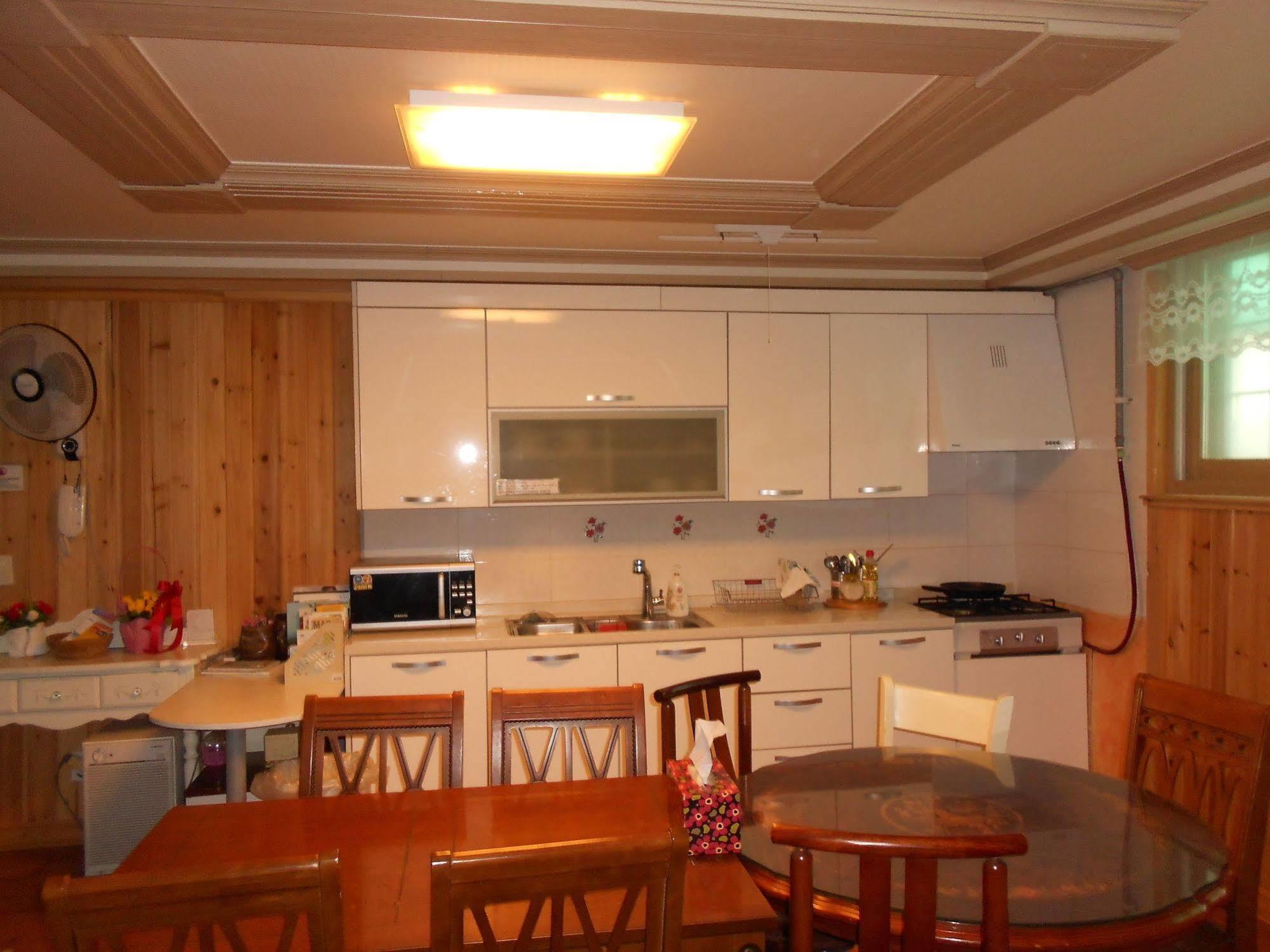 Elvis Bnb Incheon Luaran gambar